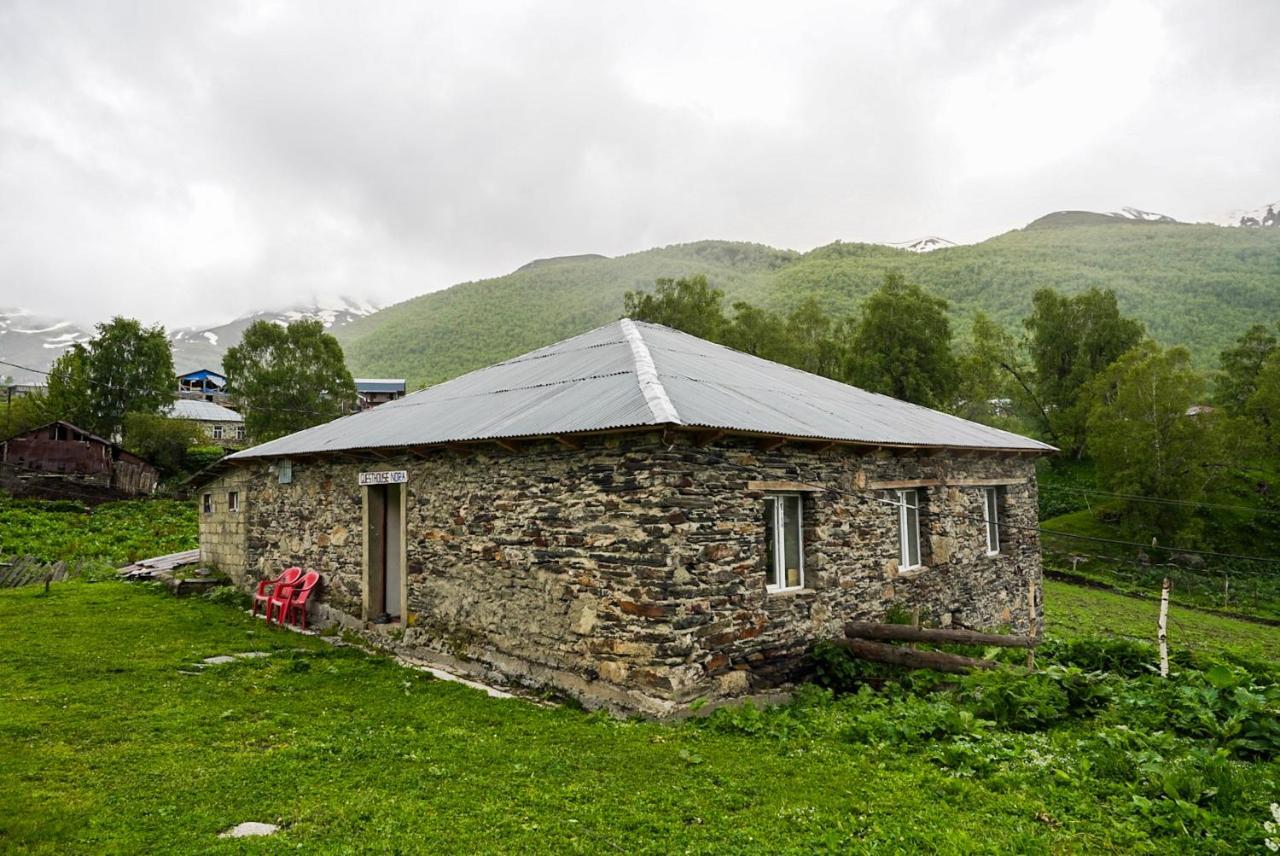 Guesthouse Nora Ushguli Exterior foto