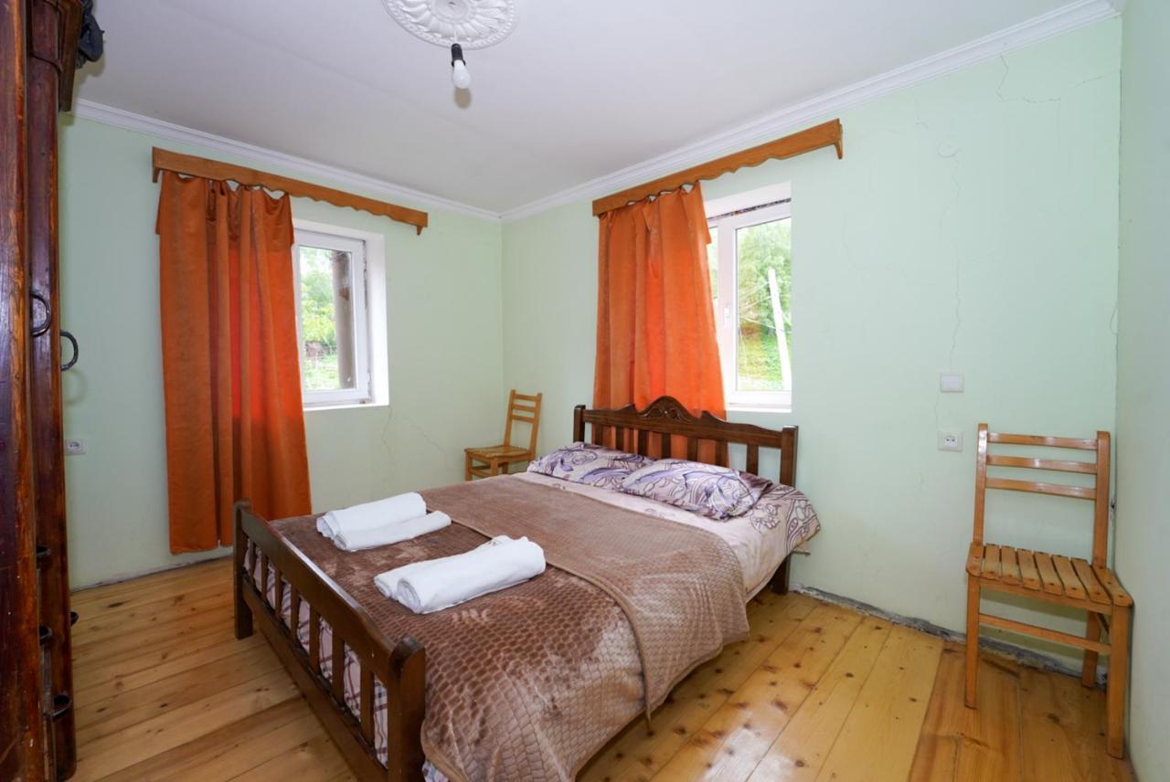 Guesthouse Nora Ushguli Exterior foto
